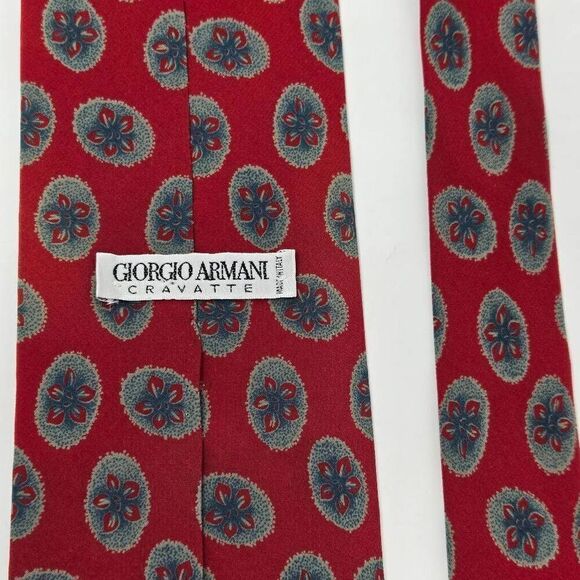 GIORGIO ARMANI CRAVATTE SILK TIE RED GREEN FLORAL POLKA DOT DESIGN 3.75" X 55" - Picture 3 of 3